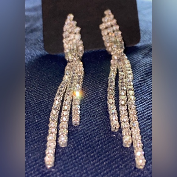 1 bundle of 4 pairs earrings oversized rhinestones earrings - Picture 1 of 4